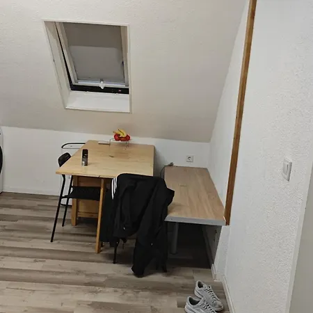 Rest-in-muelheim Homestay *